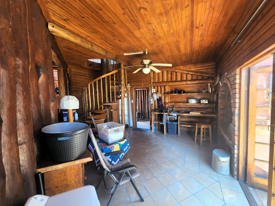 3 Bedroom Property for Sale in Boggomsbaai Western Cape